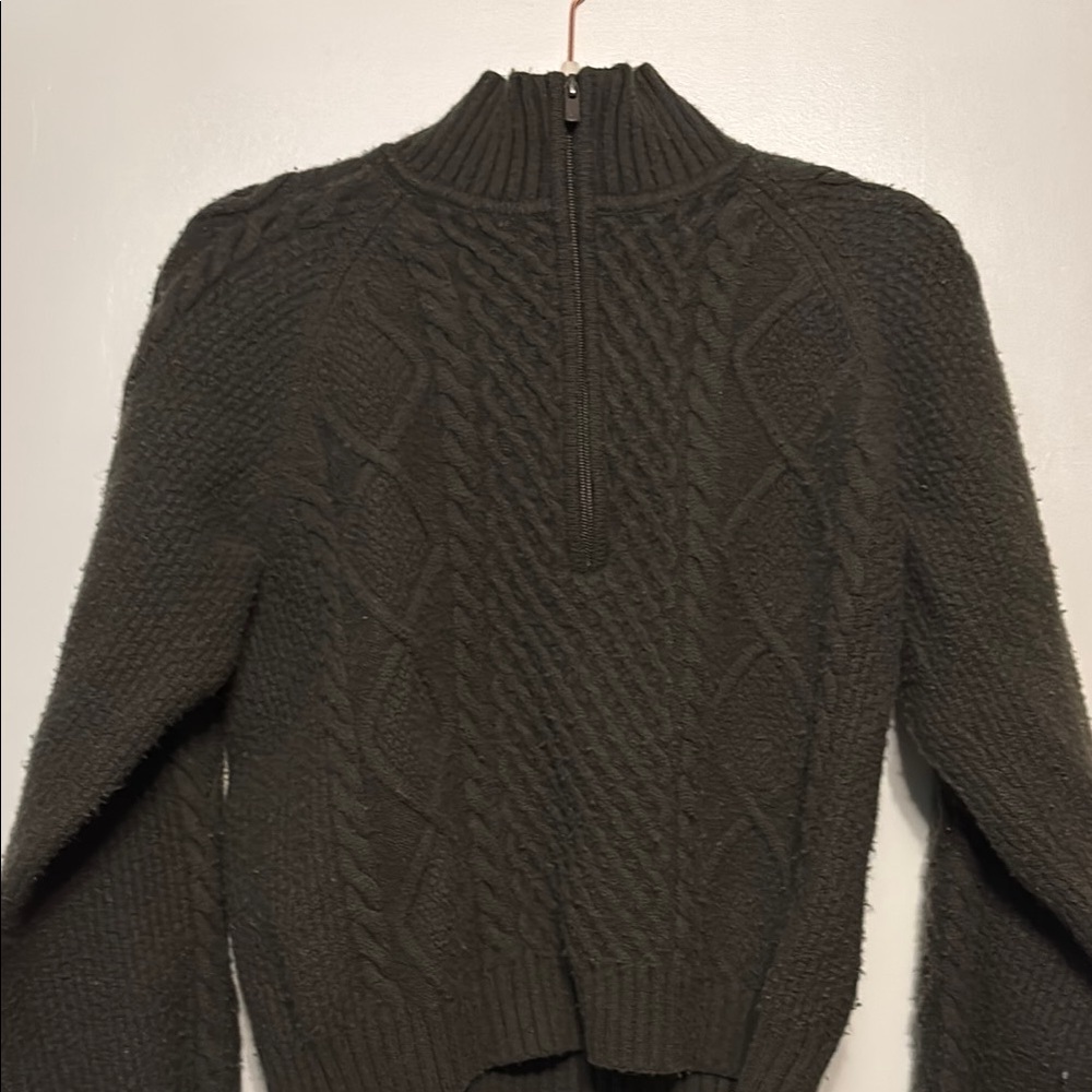 Aritzia Cozy Cable Knit Sweater - Green